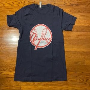 Mens small “nonnas” Yankees baseball graphic t shirt